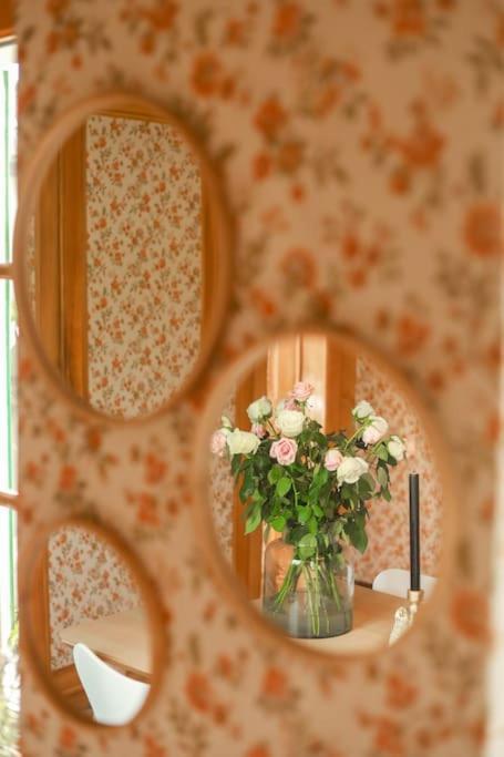 Charming Vinyard House - Geneva छुट्टी का घर